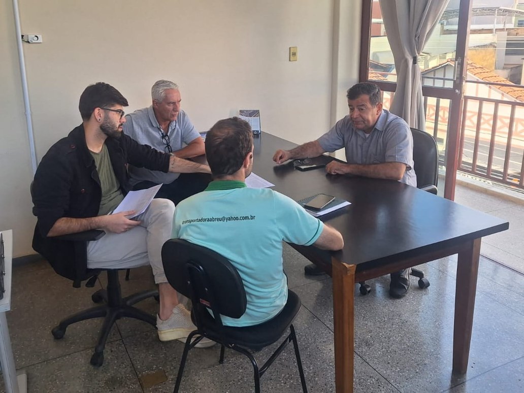 Prefeitura de Formiga realiza reunião para aprimorar o serviço de transporte coletivo