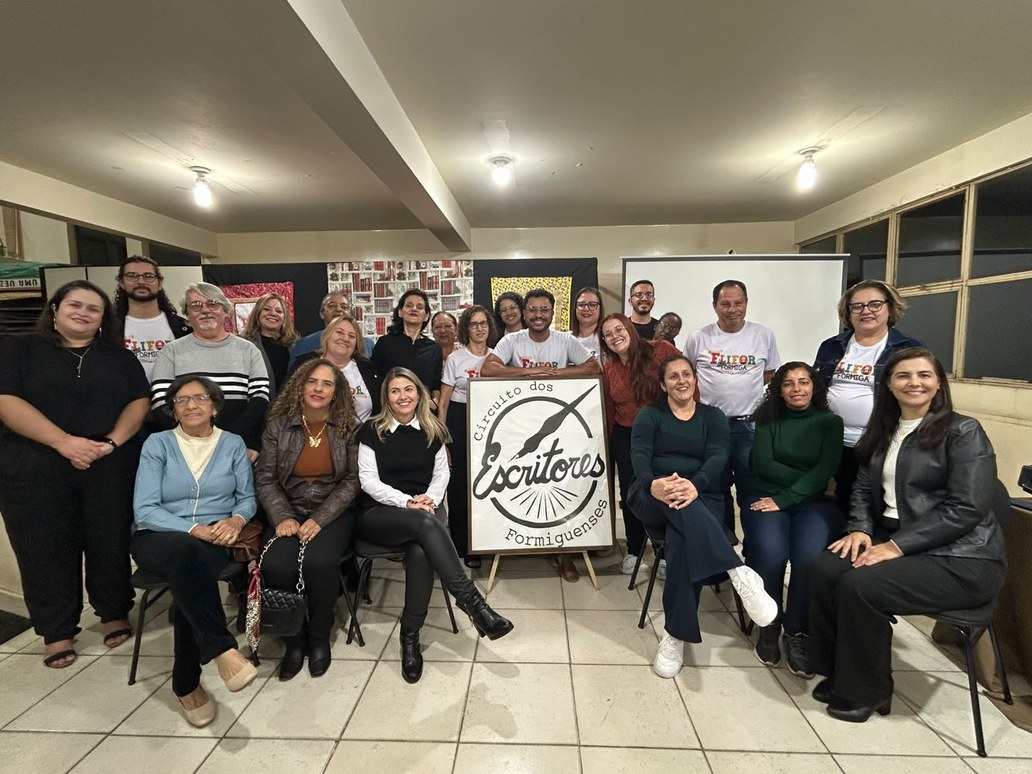 Circuito dos Escritores Formiguenses promove lançamento de livro e Noite de Lançamento da 2ª FLIFOR