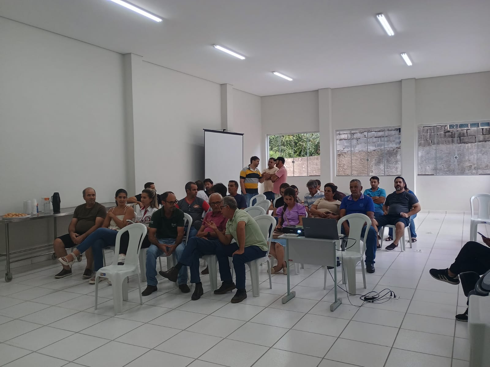Prefeitura de Formiga realiza encontro com produtores cadastrados no Serviço de Inspeção Municipal (SIM)