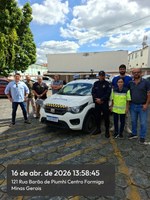 Prefeitura de Formiga recebe visita técnica sobre estacionamento rotativo